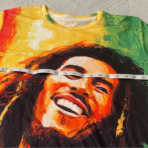 Colorful Graphic T-Shirt - Picture 5 of 6